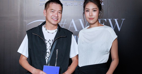 Quang Minh cùng vợ kém tuổi đi sự kiện, tiết lộ cuộc sống hôn nhân: góc nhìn mới cho người chơi Việt - hình ảnh - f168winn.com