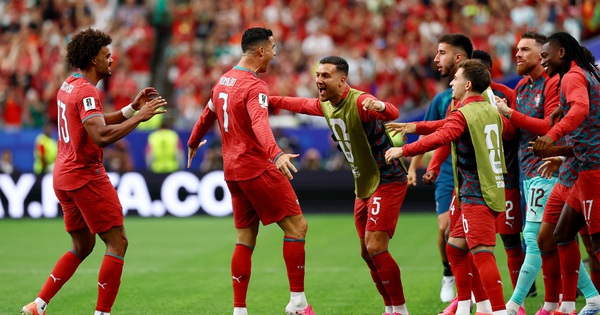 F168 VIP: Bồ Đào Nha đáp trả Henry bằng màn trình diễn rực lửa của Ronaldo - hình ảnh - f168winn.com F168 VIP: Bồ Đào Nha đáp trả Henry bằng màn trình diễn rực lửa của Ronaldo - hình ảnh - f168winn.com