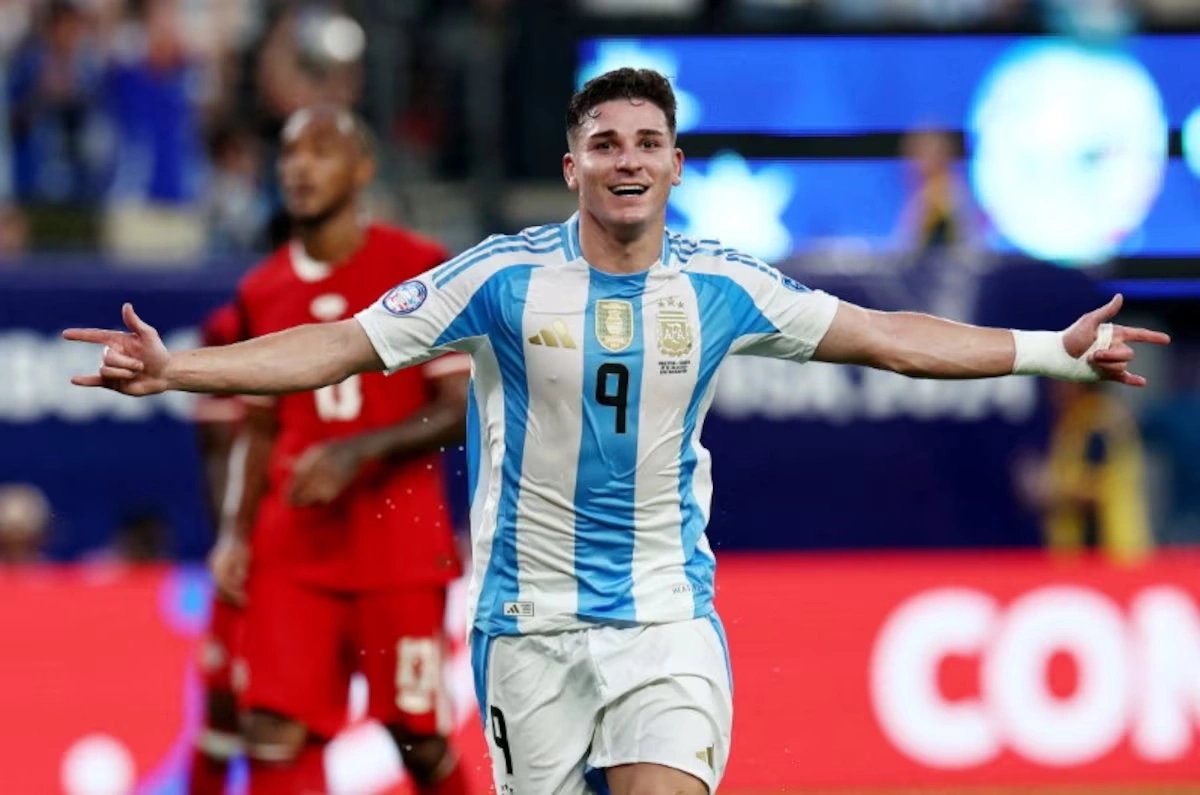 F168 cược thể thao: Julian Alvarez hé lộ tương lai tại Barca sau chiến thắng cùng Argentina - hình ảnh - f168winn.com