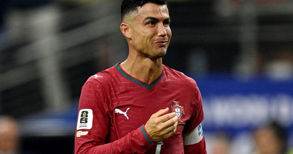 Ronaldo bất ngờ có động thái gây tranh cãi sau khi bị loại khỏi World Cup: góc nhìn mới cho người chơi Việt - hình ảnh - f168winn.com Ronaldo bất ngờ có động thái gây tranh cãi sau khi bị loại khỏi World Cup: góc nhìn mới cho người chơi Việt - hình ảnh - f168winn.com