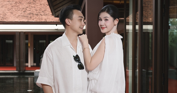 Vợ chồng Lê Âu Ngân Anh tình tứ tại sự kiện thời trang: Hạnh phúc viên mãn sau hôn nhân - hình ảnh - f168winn.com Vợ chồng Lê Âu Ngân Anh tình tứ tại sự kiện thời trang: Hạnh phúc viên mãn sau hôn nhân - hình ảnh - f168winn.com